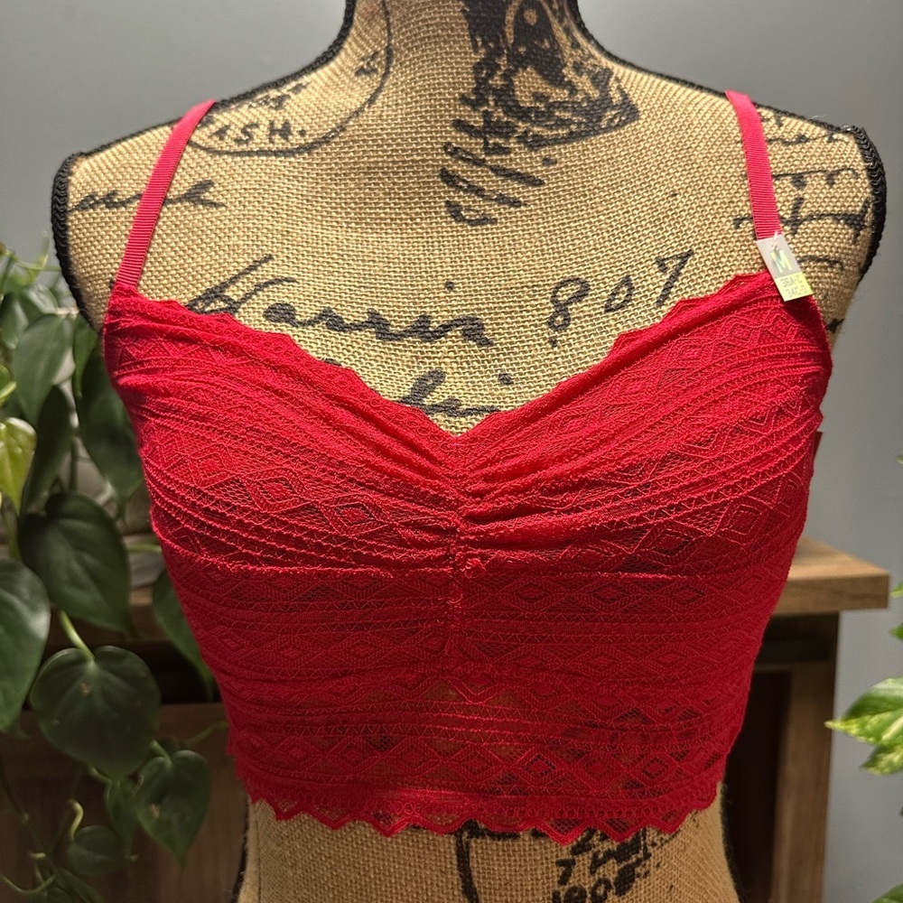 Victoria’s Secret PINK Lace Bralette, Size Medium. NWT.